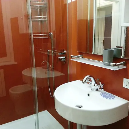 Lo Specchio Sul Lago Apartmán